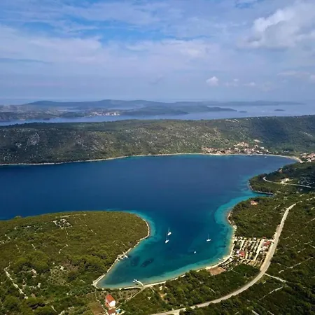 Lejlighed On Dugi Otok Near Sakarun Veli Rat